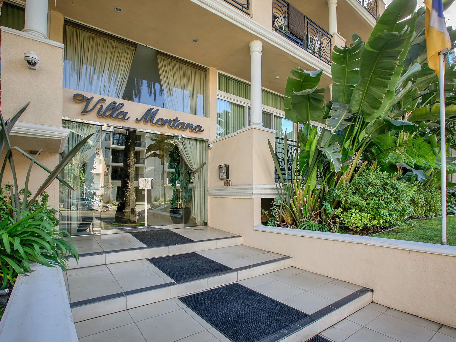 Brentwood Towers — Photo 4