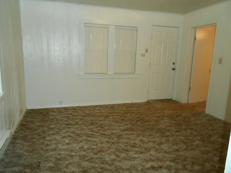 1034 State St — Photo 7