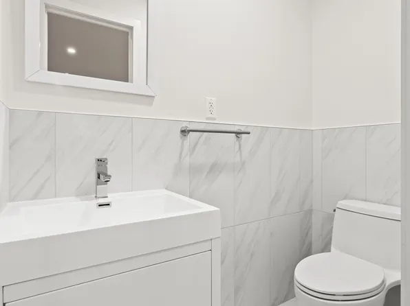 2567 East 29th Street image 9 of 31