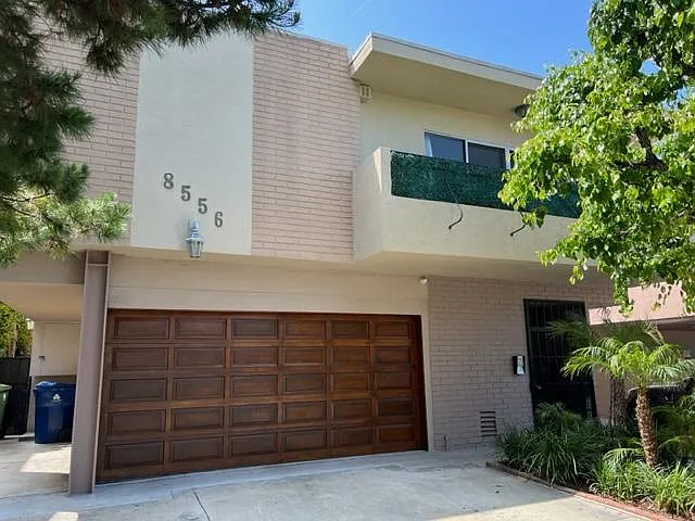 8556 Gregory Way #4