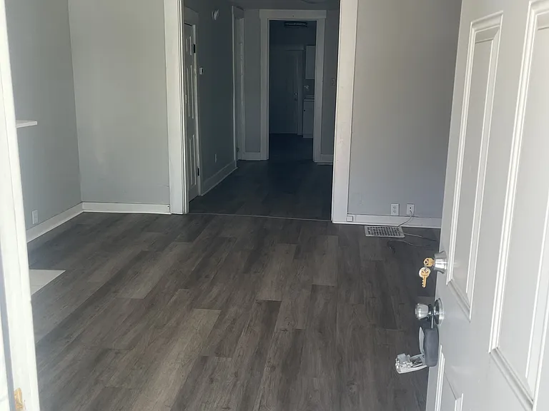110 N 17th St #112 — Photo 2