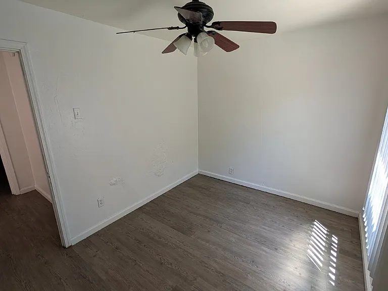 140.5 S G St — Photo 10