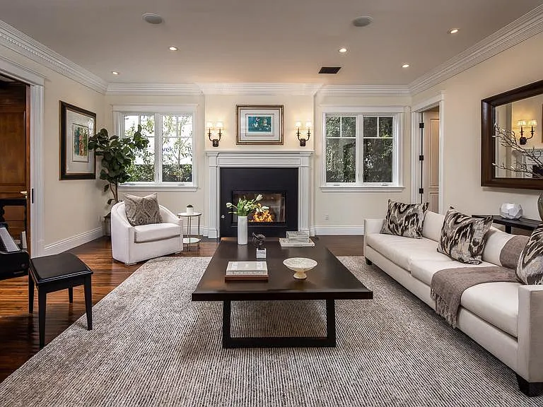 117 S Burlingame Ave — Photo 6