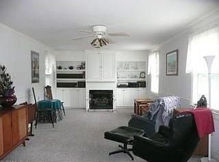 2nd image of 1129 Sheppard Ave
