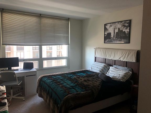 5th image of 33 W Ontario St APT 16H