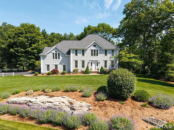 2nd image of 24 Buck Hill Road