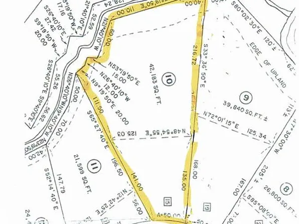 15 Wadsworth Ln, Yarmouth Port, MA 02675