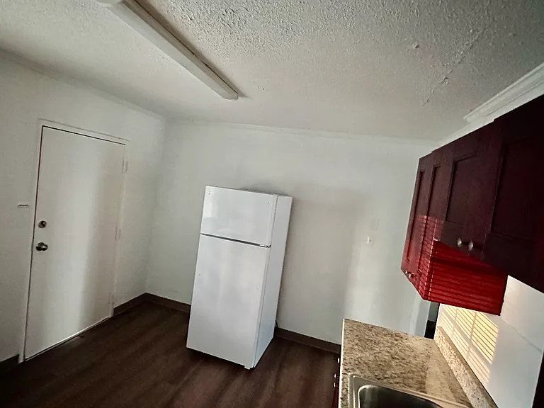1012 Kennedy St #B — Photo 12