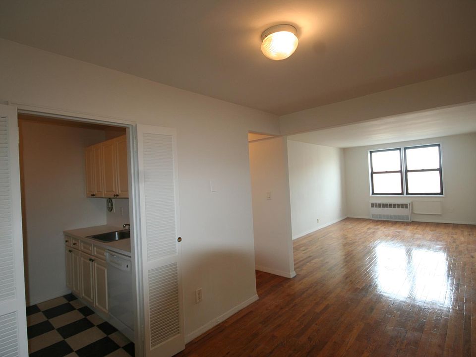 1st image of 13 Monroe Blvd #N