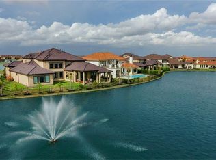 129 Walton Water Way Ln, Fulshear, TX 77441