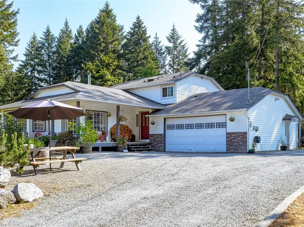 6535 Wicks Rd, North Cowichan, BC V9L 5V2