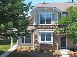 818 Gentlewinds Ct, Fort Mill, SC 29708