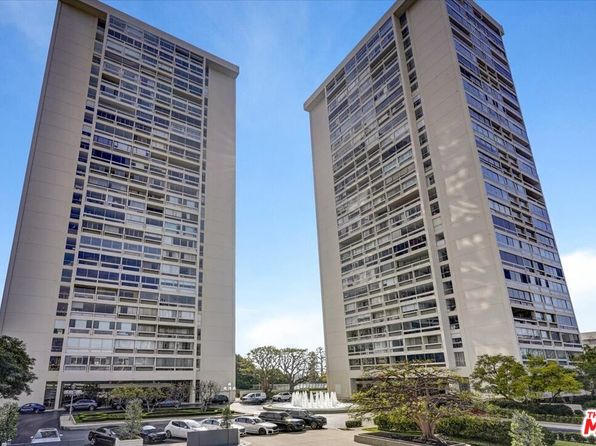 2220 Avenue Of The Stars UNIT 2704