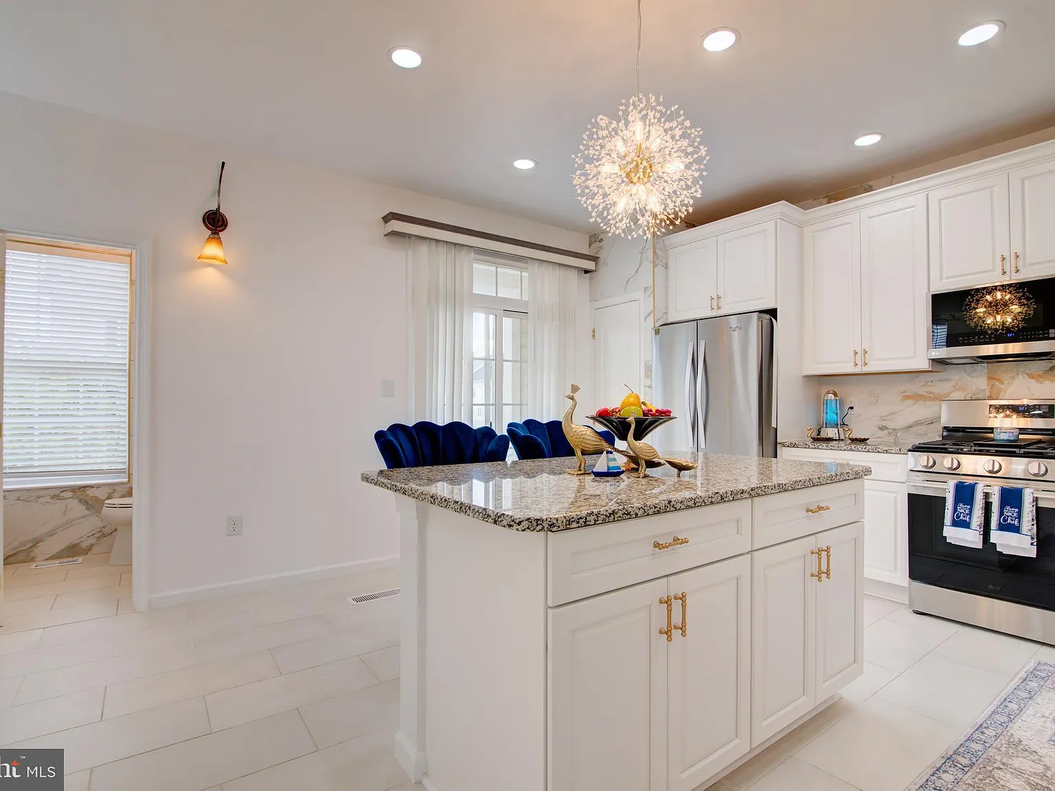 4 bed, 1966 sqft, $3,400 — Photo 4