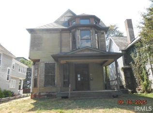 813 SE Riverside Dr, Evansville, IN 47713