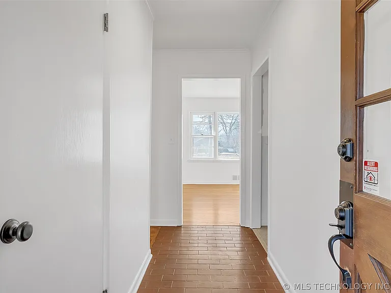 3844 E 56th Pl — Photo 5