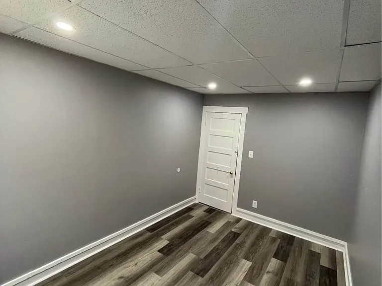 180 Thomas St #3 — Photo 4