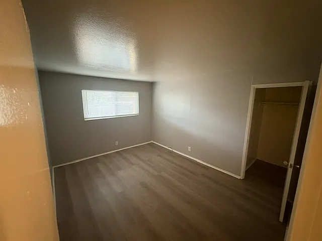 1729 162nd Ave #1 — Photo 8