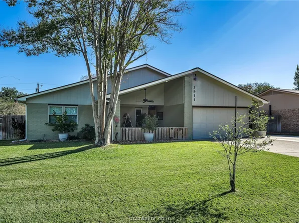 2911 Normand Dr, College Station, TX 77845