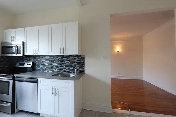 Rented by Douglas Elliman | media 8