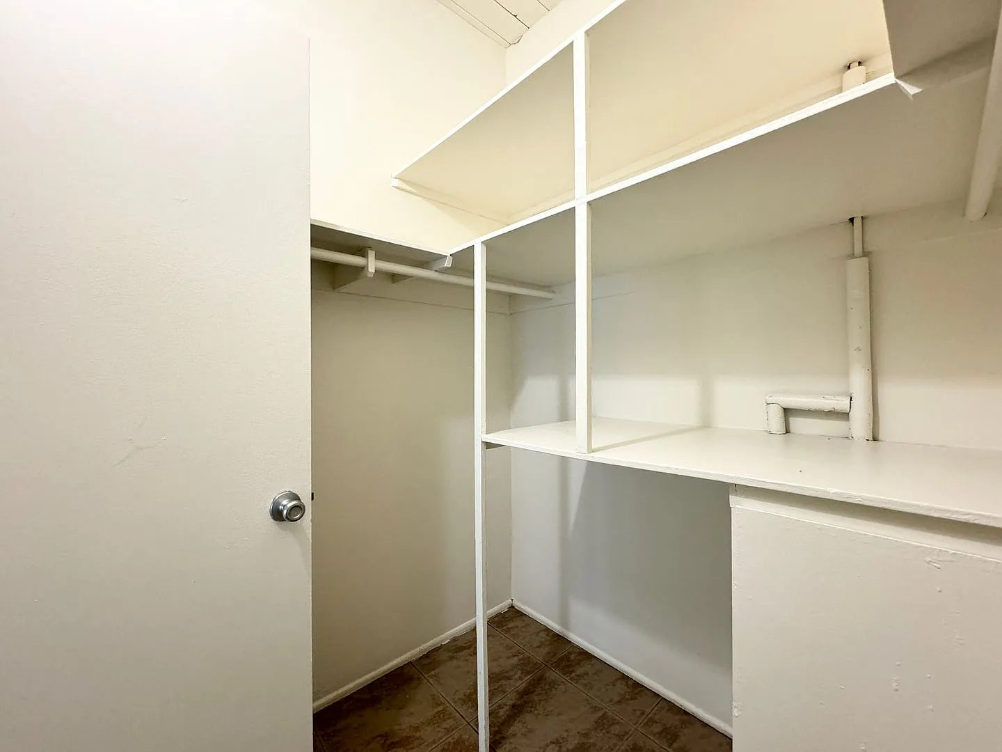 Available Now!! Studio / 1 Bath Apartment In Palm Springs! — Photo 4