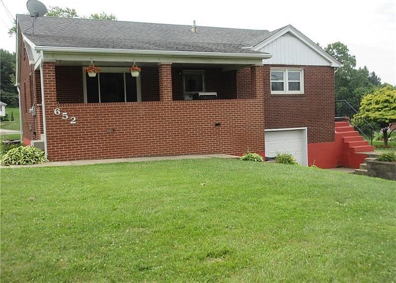Welcome to 652 Sunset Drive!