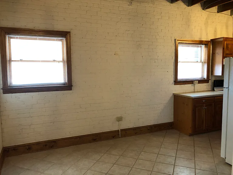235 E Main St #F — Photo 9