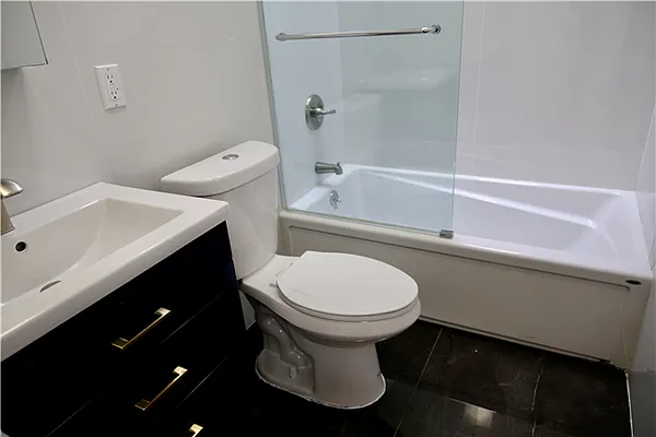 Rented by 18 REALTY | media 40