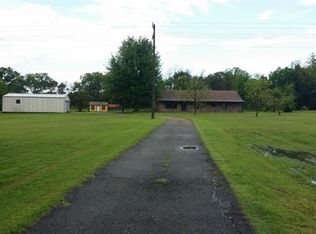 220 Farm Road 21, Mount Vernon, TX 75457