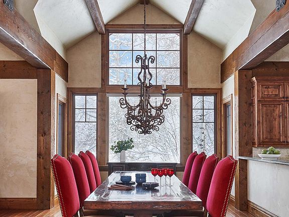 5th image of 64 Spruce Ridge Ln