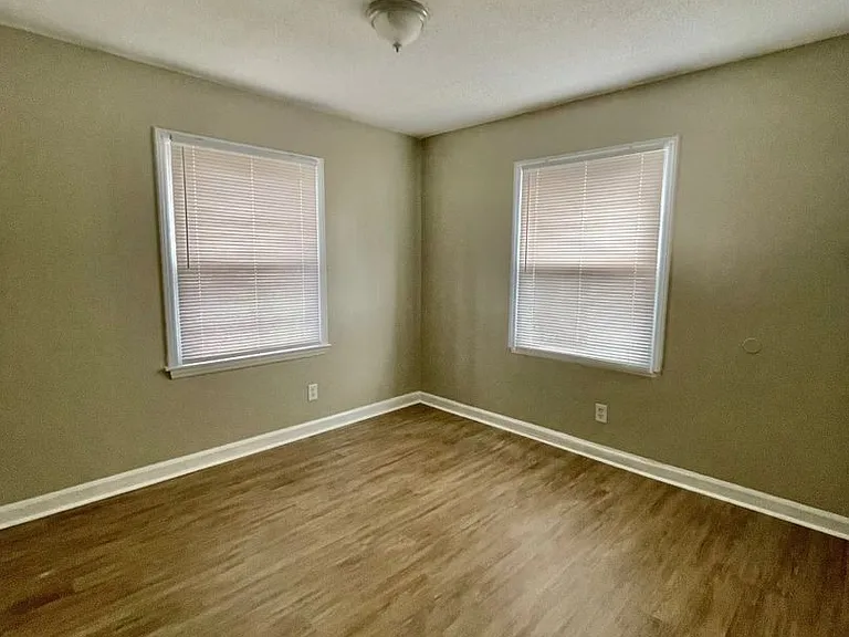 1314 N McDowell St #800 — Photo 12