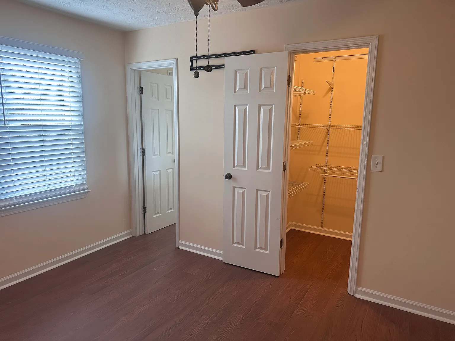 1002 Carla Place — Photo 4