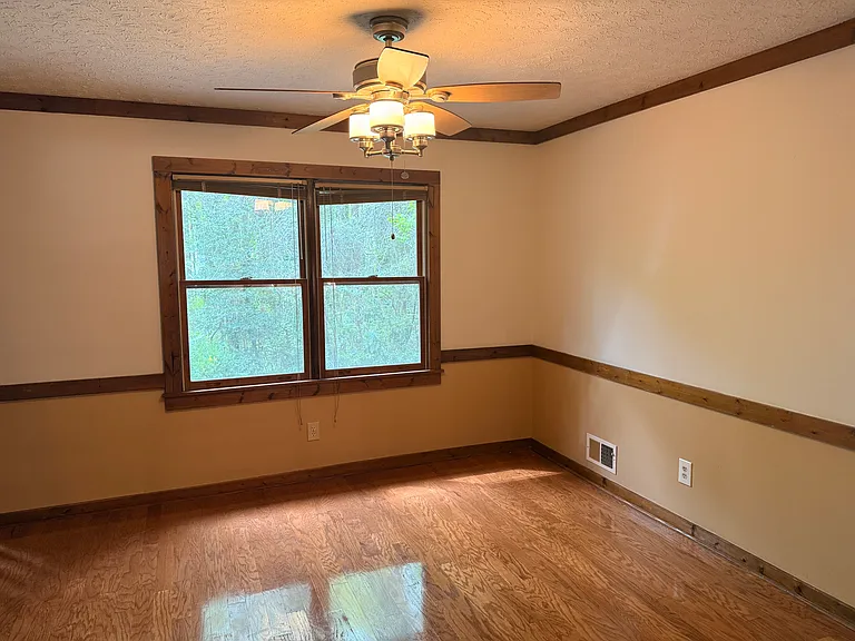2928 Sanibel Dr — Photo 12