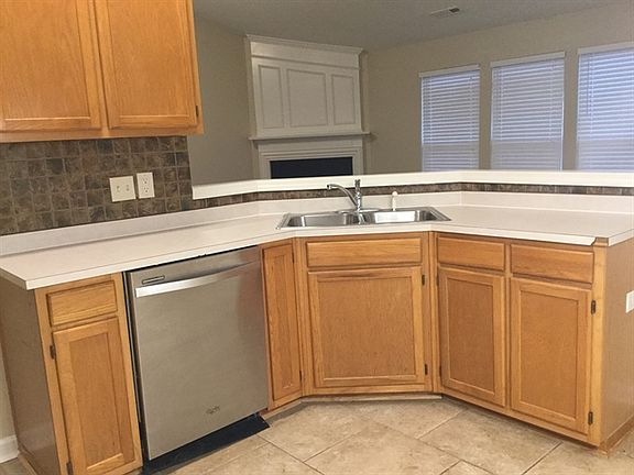 5th image of 5 E Okaloosa Way
