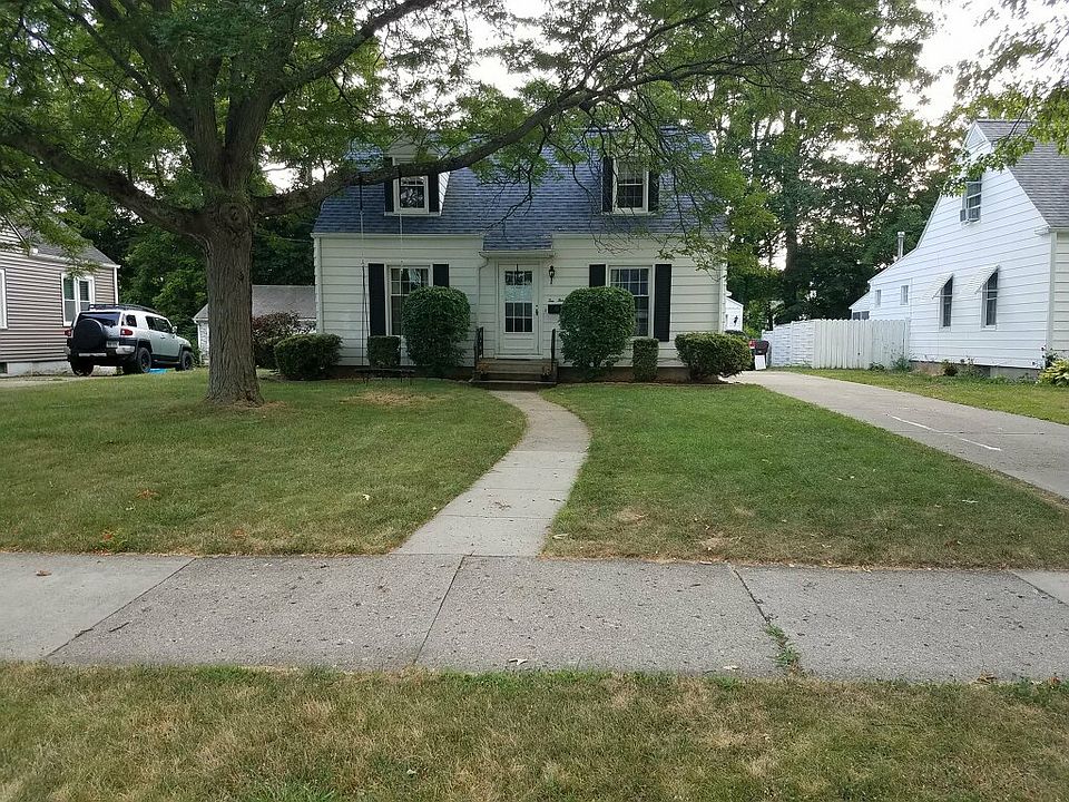 1st image of 1032 S Bowen St