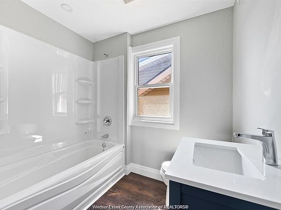 5th image of 540 Hall Ave #538