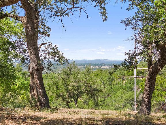 3rd image of 175 Scenic Ridge Drive
