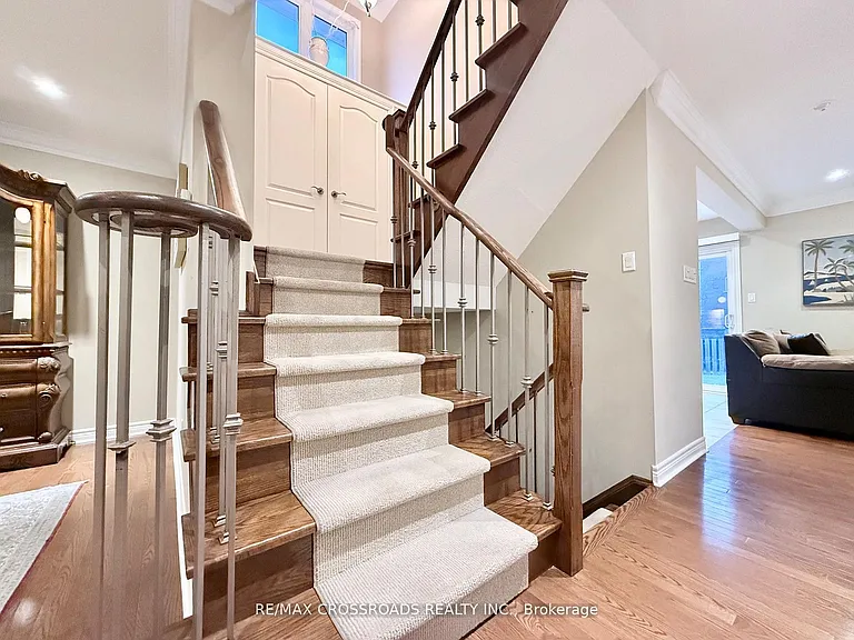 158 Gail Parks Cres — Photo 7