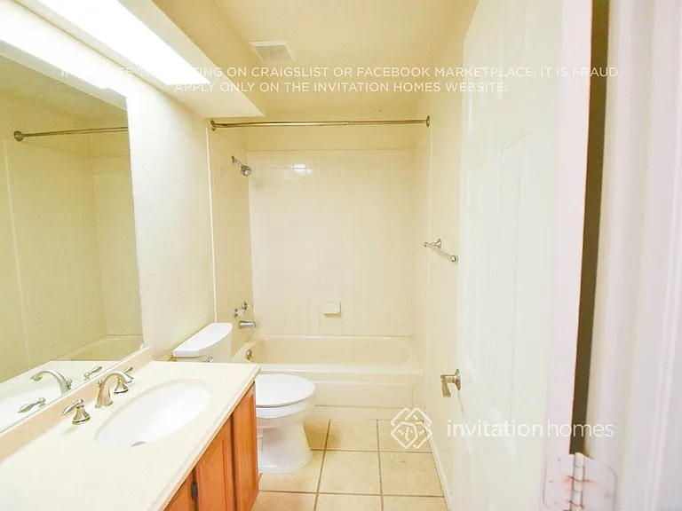 1572 Beacon Hill Dr — Photo 16