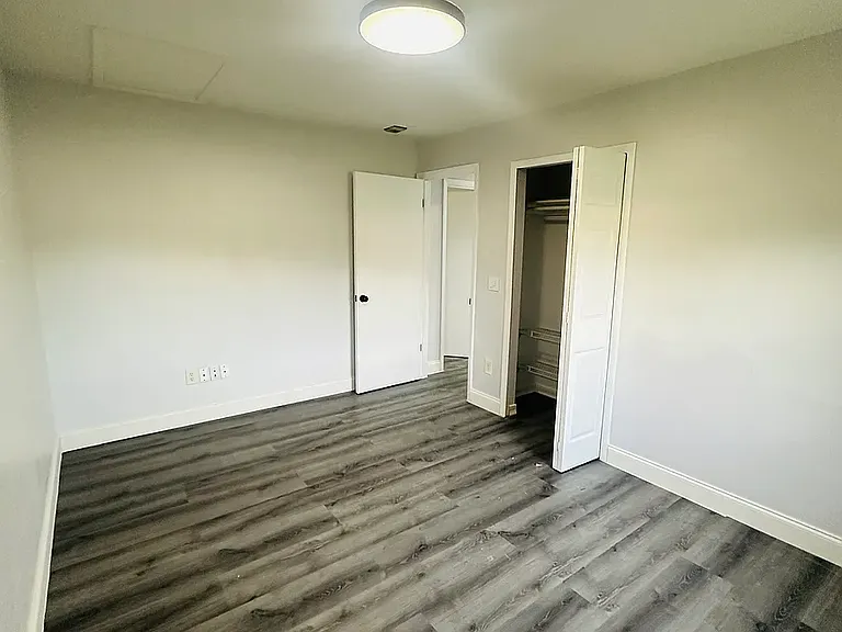 648 Pyramid Ave — Photo 41