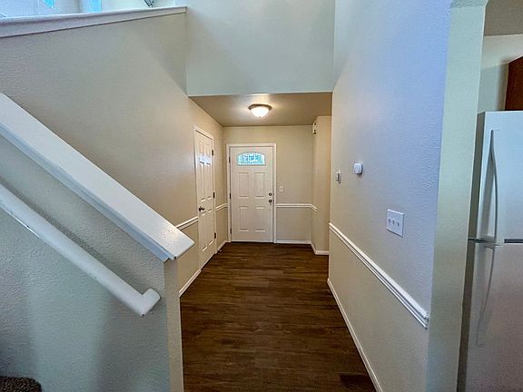 5th image of 2101 N Yellowstone St #B