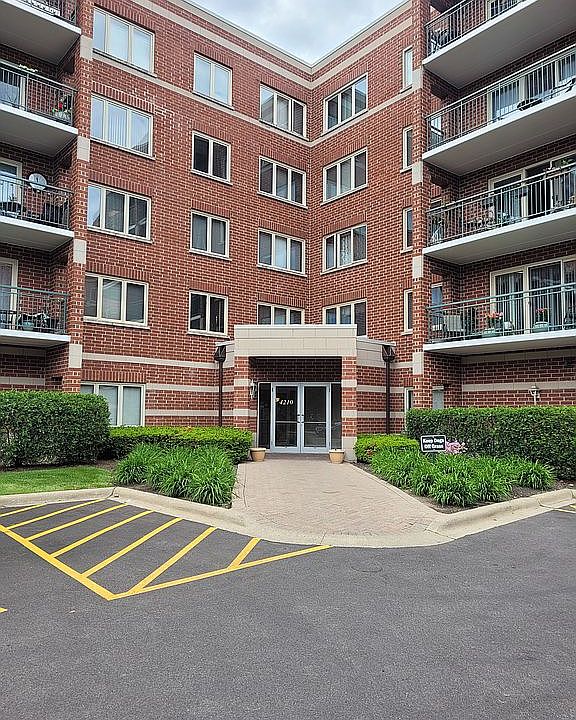 1st image of 4210 N Natchez Ave APT 501