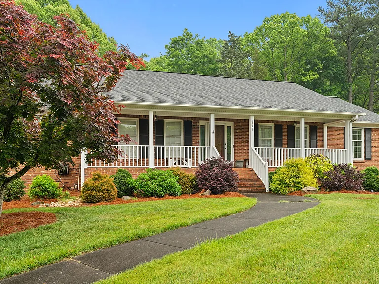 Huntington Woods Dr — Photo 27