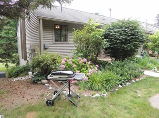 11255 E Fort Rd APT D4, Suttons Bay, MI 49682