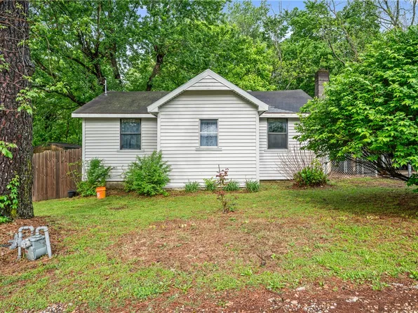 1615 Jones Ln, Pea Ridge, AR 72751