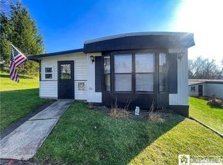 136 Greenhurst Village Dr, Jamestown, NY 14701