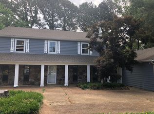 496 Sutton Pl, Memphis, TN 38120