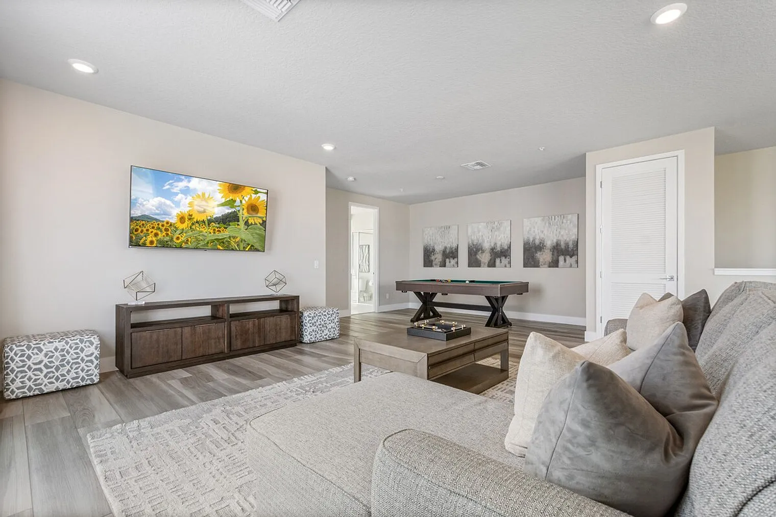 5 bed, 4.0 bath, $6,508 — Photo 4
