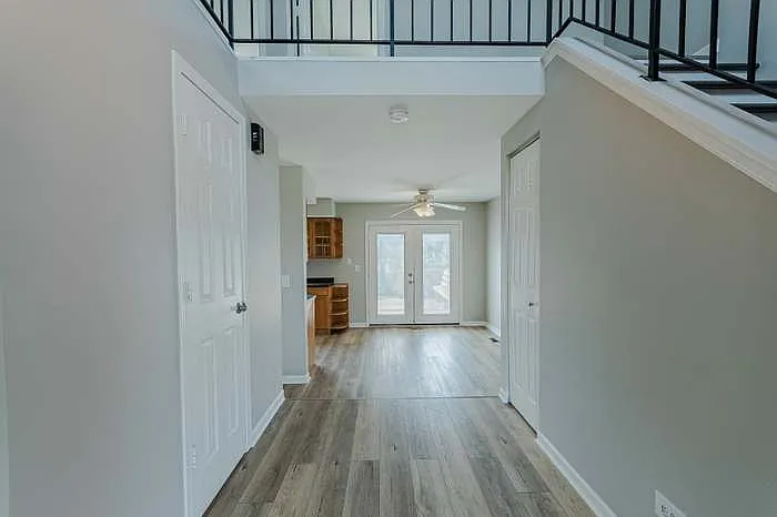 Building Photo - 256 Hackberry Dr