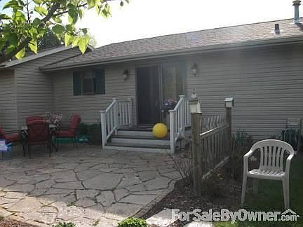 patio off kitchen